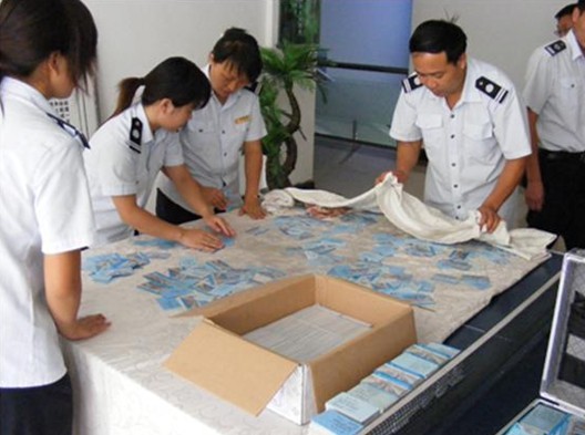 香蕉视频APP免费科技為高速公路通行卡提供全自動清洗消毒設備